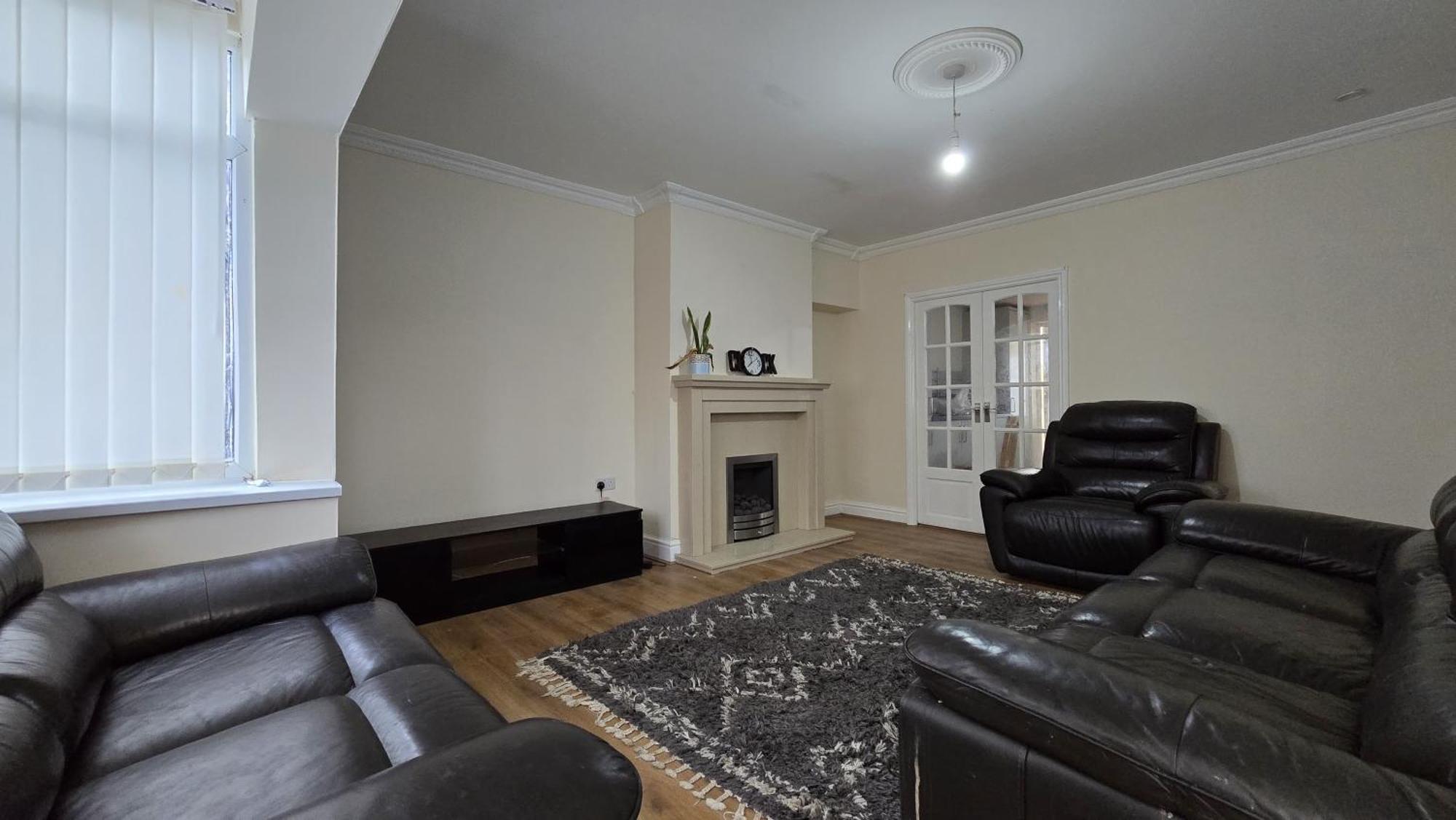 Entire Three Bedroom House In Бирмингем Экстерьер фото